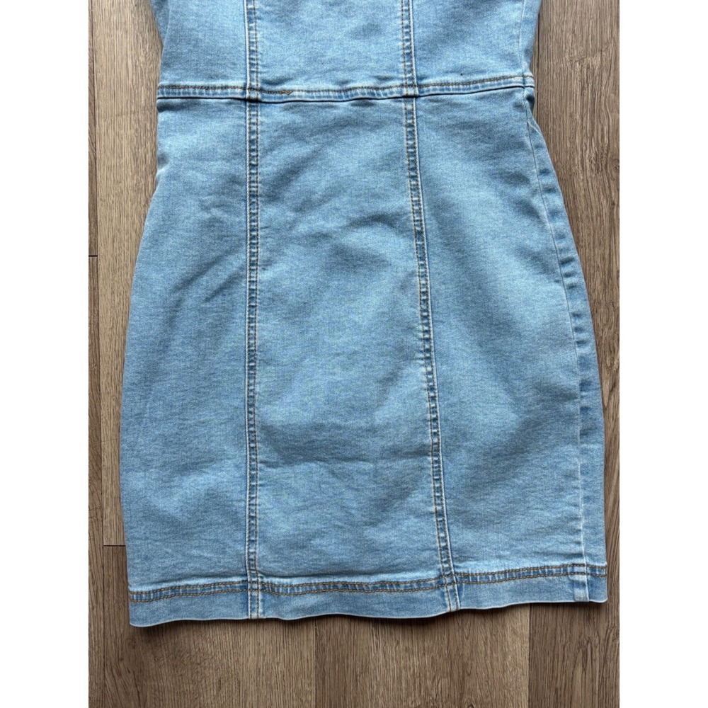 Forever 21 Light Wash Denim Button Down Mini Dress Blue Small Sleeveless 90s - Picture 8 of 10